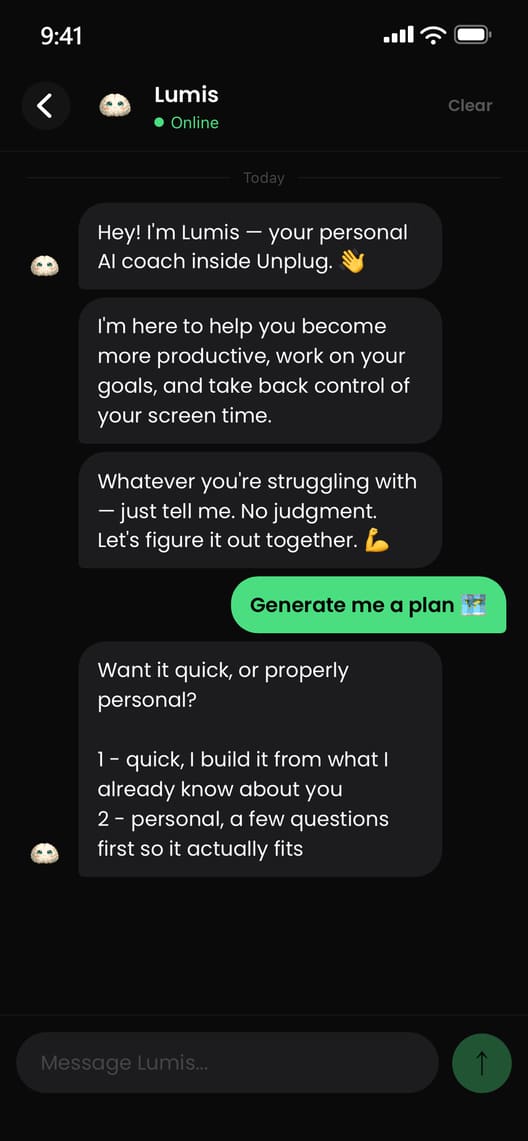 The Lumis chat: three welcome messages from the coach, the user asking for a plan, and Lumis asking whether it should be quick or personal.